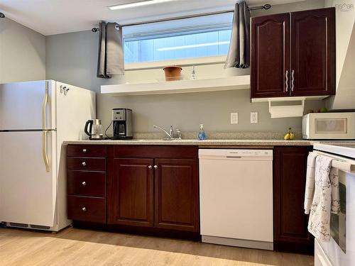 6 Durley Street, Amherst, NS 