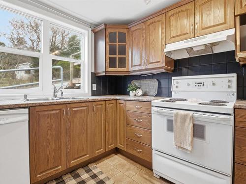9 Maplewood Drive, Halifax, NS 