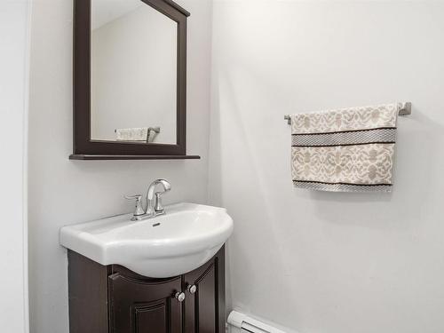 9 Maplewood Drive, Halifax, NS 