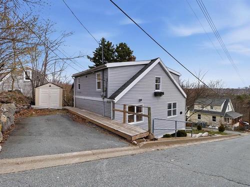 9 Maplewood Drive, Halifax, NS 