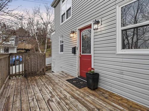 9 Maplewood Drive, Halifax, NS 