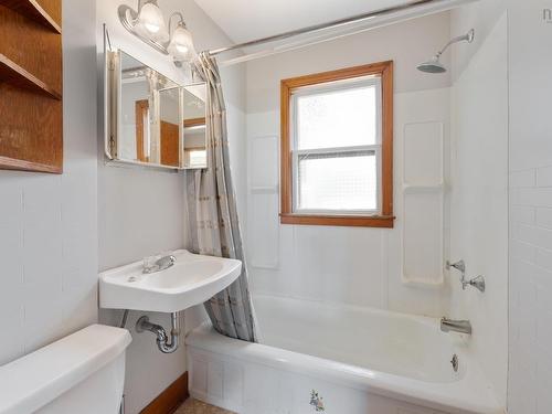 6000 Highway 1, Mavillette, NS 