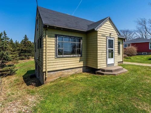 6000 Highway 1, Mavillette, NS 