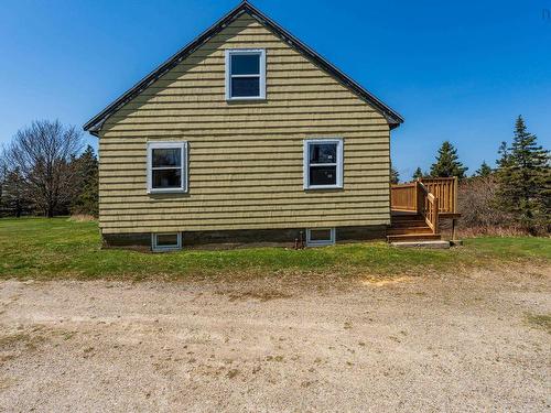 6000 Highway 1, Mavillette, NS 