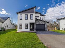 15 BALDERSTON Court Stratford, PE C1B 4H1
