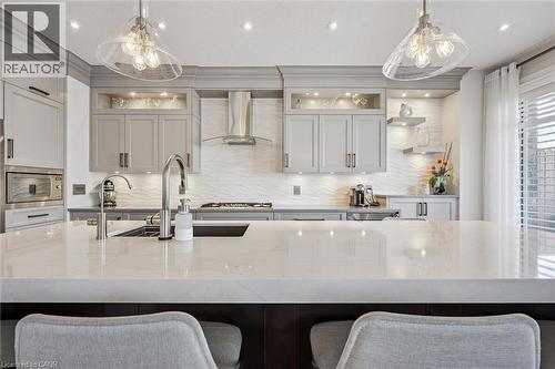 254 Gosling Gardens Unit# 20, Guelph, ON - Indoor Photo Showing Kitchen With Upgraded Kitchen