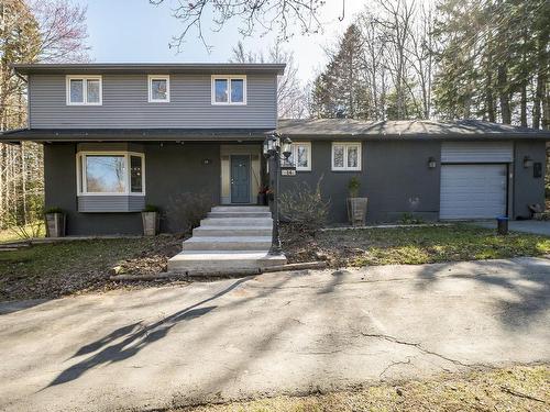 14 Sandstone Avenue, Fall River, NS 