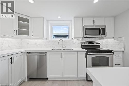 1180 Union Street, Kitchener, ON - Indoor Photo Showing Kitchen With Upgraded Kitchen