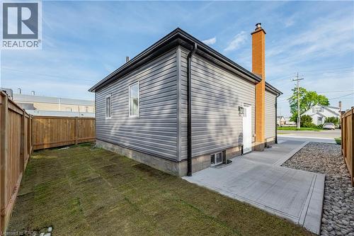 1180 Union Street, Kitchener, ON - Outdoor