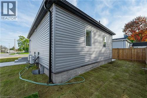 1180 Union Street, Kitchener, ON - Outdoor