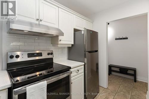 308 - 460 Wellington Street, London East (East F), ON - Indoor Photo Showing Kitchen With Stainless Steel Kitchen