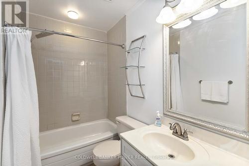 308 - 460 Wellington Street, London East (East F), ON - Indoor Photo Showing Bathroom