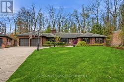 42 MAPLETON PLACE  London South (South B), ON N6K 4A6