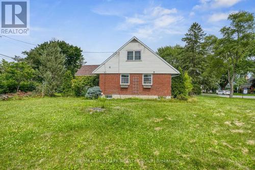 223 Sanford Avenue, Ottawa, ON - Outdoor