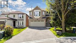 150 BRADBEER CRESCENT Vaughan, ON L4J 5M7