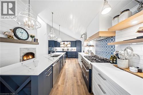 464 West Edith Cavell Boulevard, Port Stanley, ON - Indoor Photo Showing Kitchen With Upgraded Kitchen