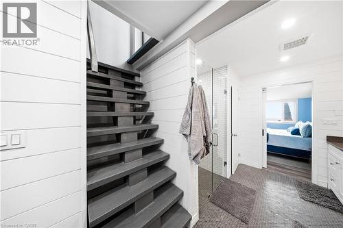 464 West Edith Cavell Boulevard, Port Stanley, ON - Indoor Photo Showing Other Room