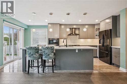 116 Kerwood Drive, Cambridge, ON - Indoor Photo Showing Kitchen With Upgraded Kitchen