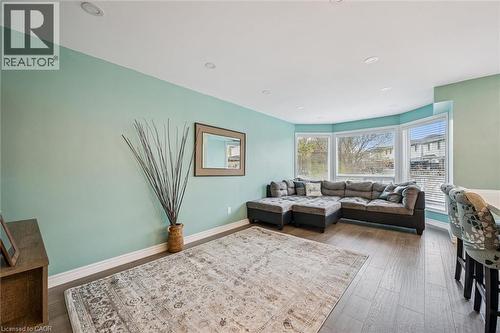 116 Kerwood Drive, Cambridge, ON - Indoor Photo Showing Living Room