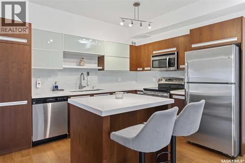 202 1015 Patrick Crescent, Saskatoon, SK - Indoor Photo Showing Kitchen With Upgraded Kitchen
