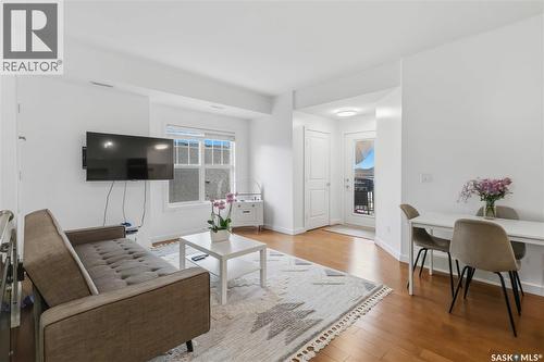 202 1015 Patrick Crescent, Saskatoon, SK - Indoor