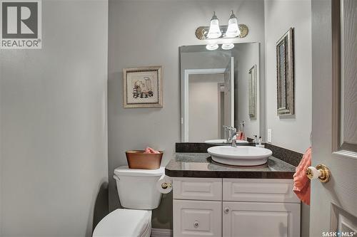 114 Woods Court, Saskatoon, SK - Indoor Photo Showing Bathroom