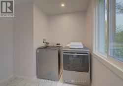 upper floor laundry - 