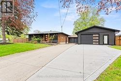 18 ISLAND ROAD  St. Catharines (Carlton/Bunting), ON L2M 4B6
