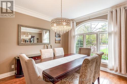 20 Mourning Dove Trail, Tiny, ON - Indoor Photo Showing Dining Room
