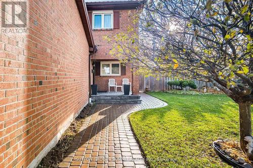 4284 Sawmill Valley Drive, Mississauga, ON - Outdoor