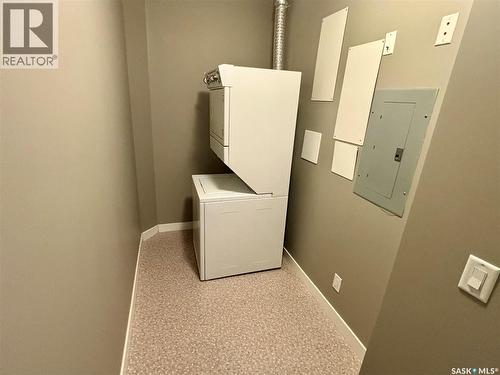 103 706 Hart Road, Saskatoon, SK - Indoor Photo Showing Laundry Room