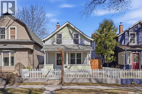 906 I AVENUE S  Saskatoon, SK S7M 1Z4