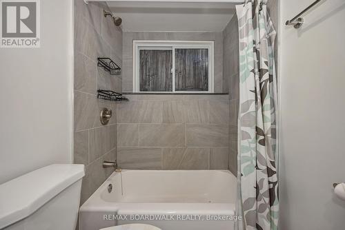 956 Garwood Avenue, Ottawa, ON - Indoor Photo Showing Bathroom