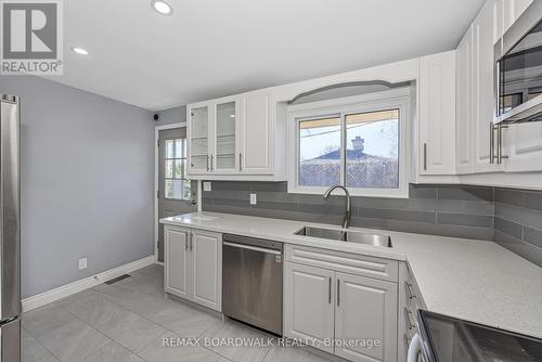 956 Garwood Avenue, Ottawa, ON - Indoor Photo Showing Kitchen With Upgraded Kitchen