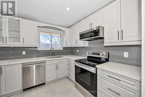956 Garwood Avenue, Ottawa, ON - Indoor Photo Showing Kitchen With Double Sink With Upgraded Kitchen