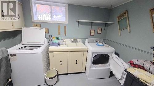 240 Main Street, Springdale, NL - Indoor Photo Showing Laundry Room