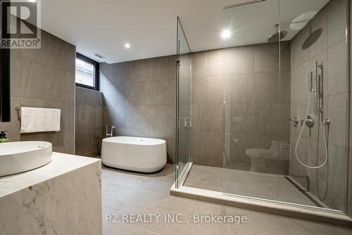 311 - 2 Forest Hill Road, Toronto, ON - Indoor Photo Showing Bathroom