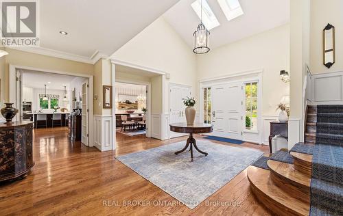 37 Lorraine Gardens, Toronto, ON - Indoor Photo Showing Living Room