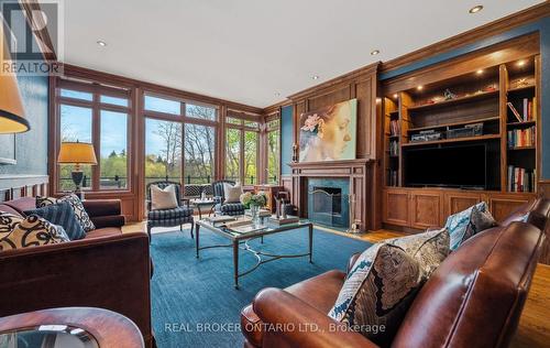 37 Lorraine Gardens, Toronto, ON - Indoor Photo Showing Living Room With Fireplace