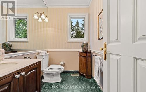 37 Lorraine Gardens, Toronto, ON - Indoor Photo Showing Bathroom