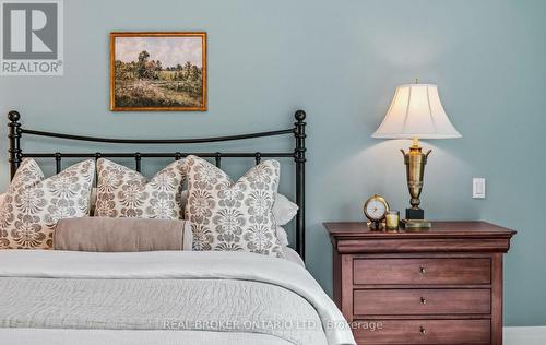 37 Lorraine Gardens, Toronto, ON - Indoor Photo Showing Bedroom