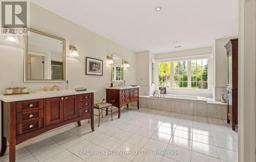 37 Lorraine Gardens, Toronto, ON - Indoor Photo Showing Bathroom