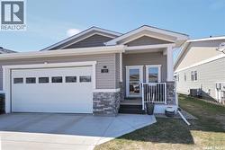 301 1015 Bradley STREET Moose Jaw, SK S6H 5Y4