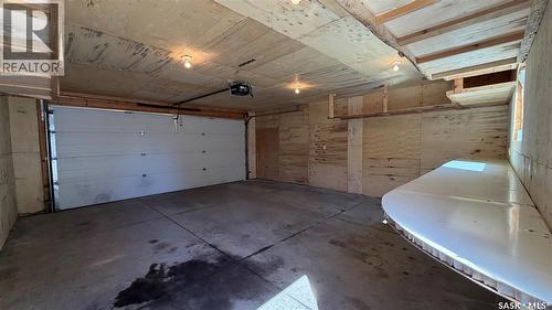 2212 St Patrick Avenue, Saskatoon, SK - Indoor Photo Showing Garage