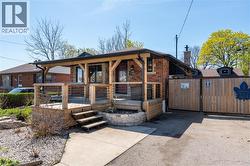 151 WINCHESTER Boulevard  Hamilton, ON L8T 2M9