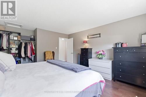 4113 Taffey Crescent, Mississauga, ON - Indoor Photo Showing Bedroom