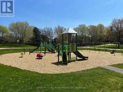 4113 Taffey Crescent, Mississauga, ON - Outdoor With Backyard
