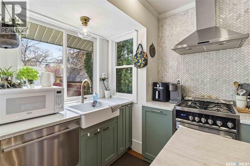 310 8Th Street E, Saskatoon, SK - Indoor Photo Showing Kitchen