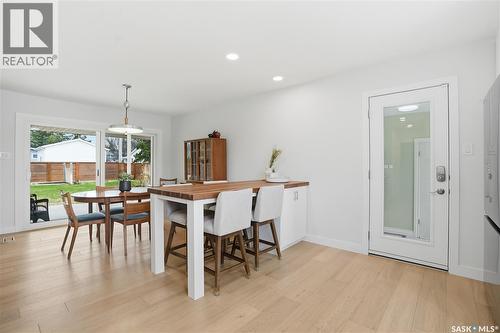 425 Bate Crescent, Saskatoon, SK - Indoor Photo Showing Dining Room