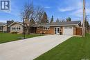 425 Bate Crescent, Saskatoon, SK  - Outdoor With Facade 